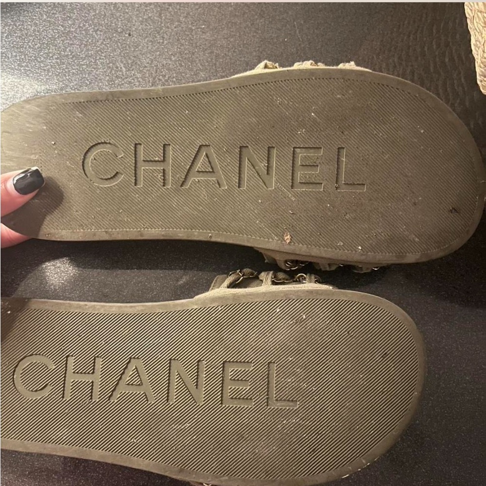 Women's Olive Green Chain Slide Sandals - Picture 3 of 3